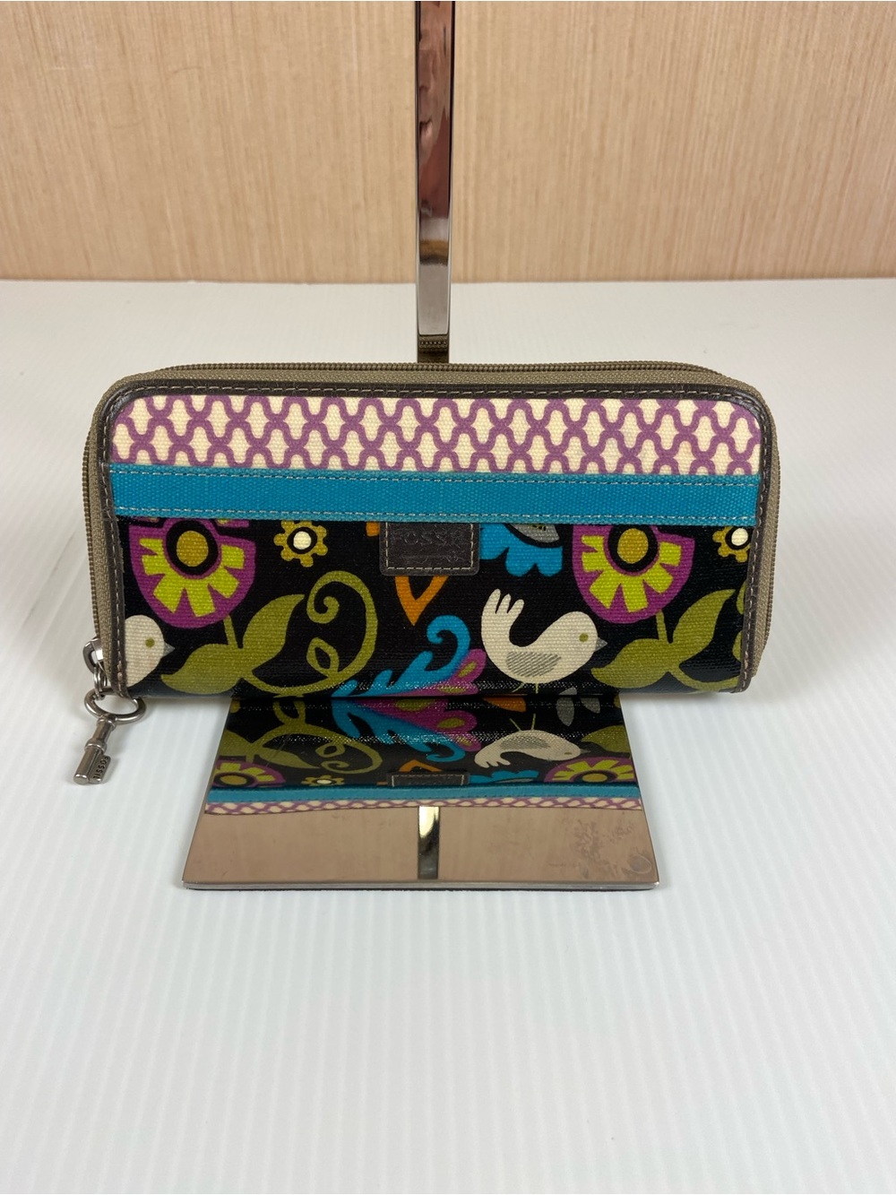 Fossil Key-Per Zip Around Wallet Birds Floral Print Multicolor Organizer